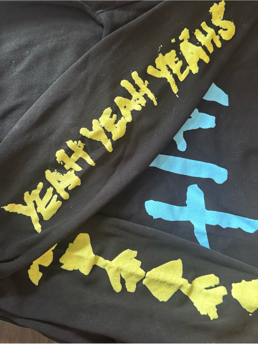 Yeah Yeah Yeahs 2025 Hidden Pieces Tour Merch Pullover NWOT - Picture 4 of 7